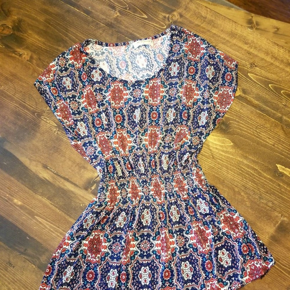 Silky blouse with cinched waist
